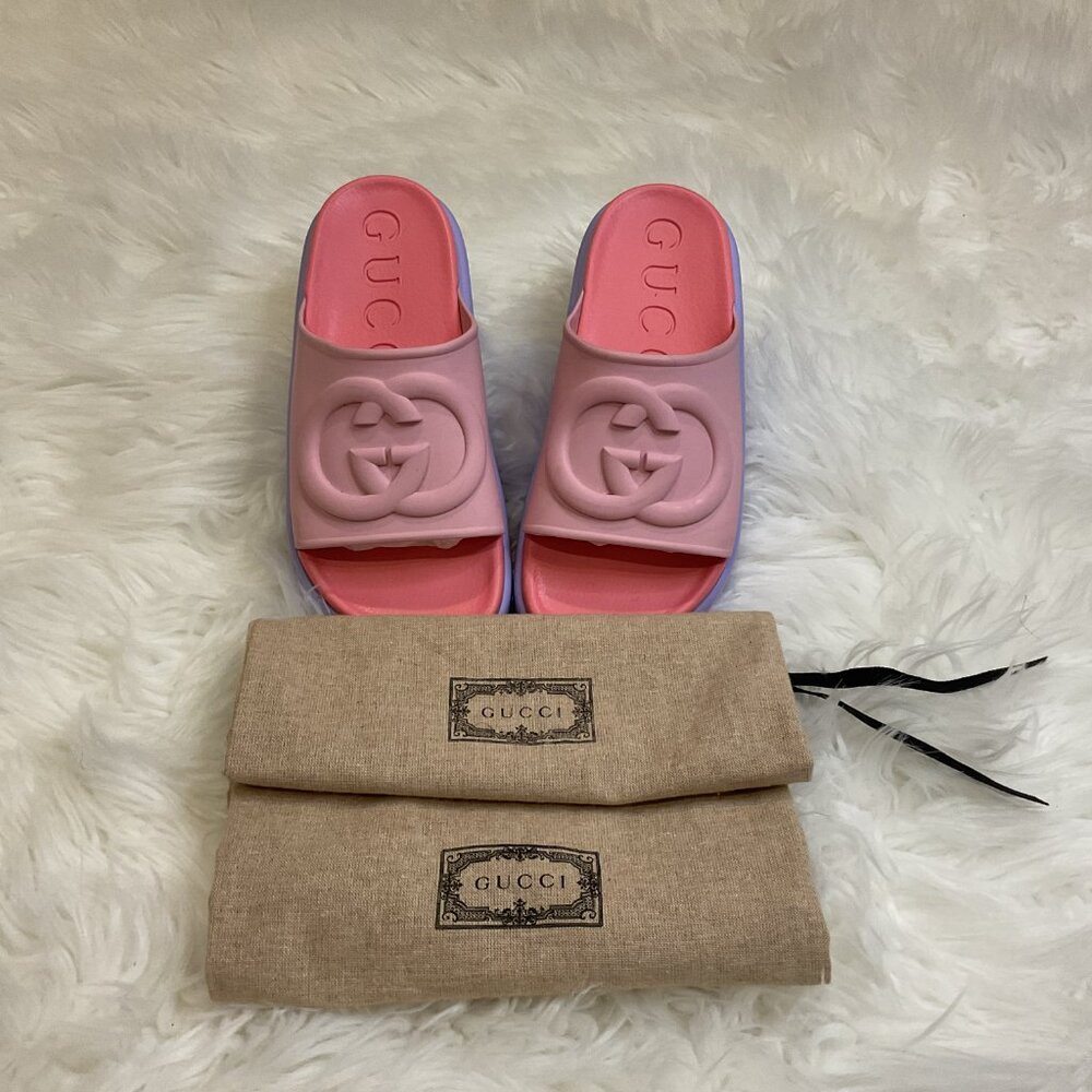 Gucci Interlocking G Rubber Slides - image 2